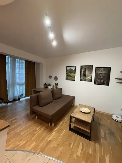 2 pokojowe ciche mieszkanie obok parku - miniatura 2