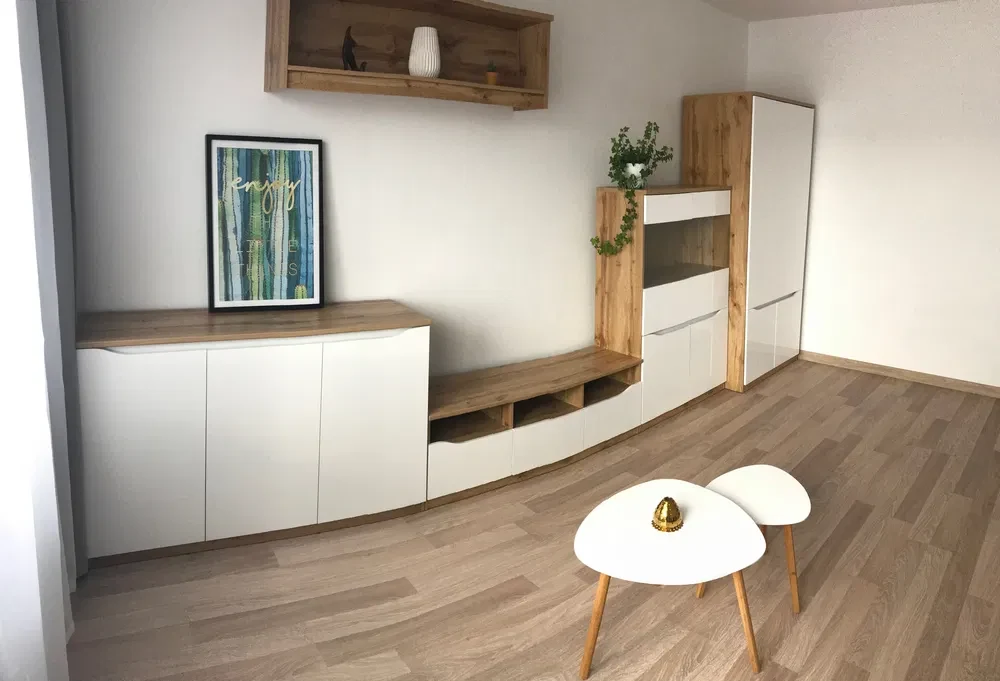 Wynajmę mieszkanie 45m2, 2 osobne pokoje, oś.Oswiecenia KRK - właściciel - 1/7