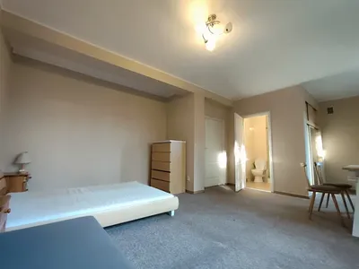 Duży pokój z łazienką przy PKP Włochy - miniatura 2