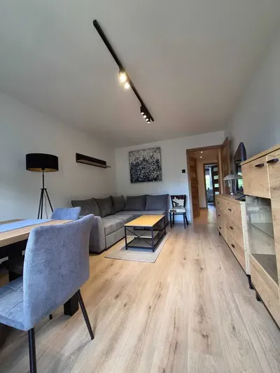 Piękne, nowo wyremontowane dwupokojowe (45m2) mieszkanie przy Al.Pokoju (Dąbie) do wynajęcia bez pośredników