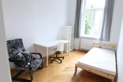 Mieszkanie 4 pokojowe ( osobne) + Kuchnia z jadalnią, schowek | Park Wilsona, Łazarz, Głogowska - miniatura 2