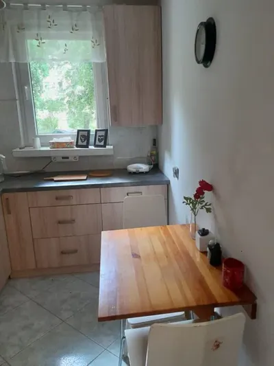 Pokój na wynajem, szukam współlokatora - miniatura 5