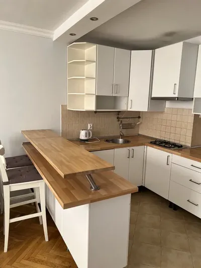 Wynajmę kawalerkę na ul. Żelaznej 58/62 - miniatura 3
