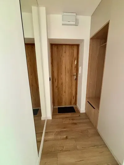 Trzypokojowe mieszkanie 45 m² z zamkniętym parkingiem - miniatura 5