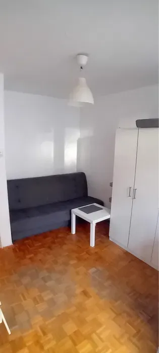 Pokój w centrum. Jednosoobowy. Wolny od zaraz - miniatura 3