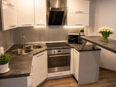 Mieszkanie na wynajem w APARTAMENTOWCU, CENTRUM , pełne WYPOSAŻENIE- stan IDEALNY, wolne od zaraz - BEZ POŚREDNIKÓW! - miniatura 2