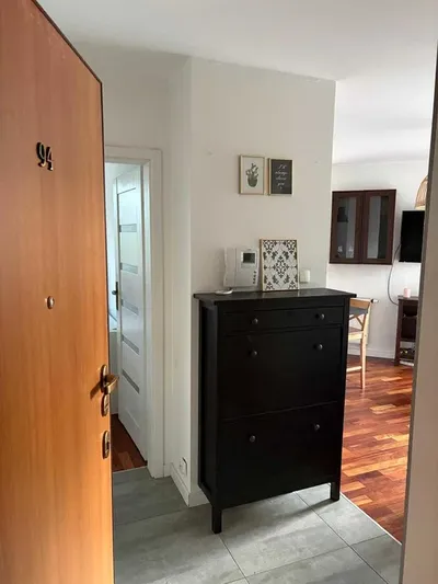 Mieszkanie 45m2 | 2 pokoje + salon z aneksem kuchennym | miejsce w garażu podziemnym i komórka lokatorska | tramwaj - miniatura 4