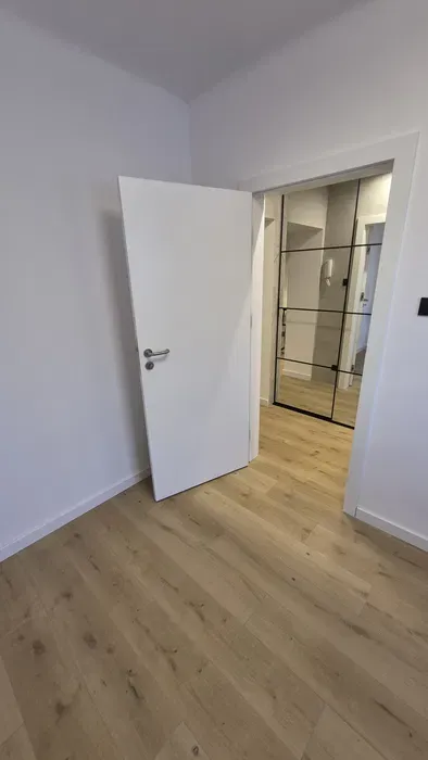 Mieszkanie 2 pokoje Mokotów Wołoska - miniatura 2