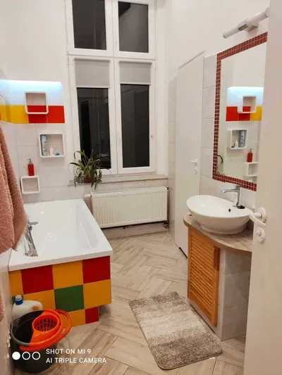 Wynajem pokoje, super lokalizacja, po remoncie - miniatura 5
