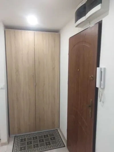 Do wynajęcia mieszkanie 46m trzypokojowe Zaporoska - miniatura 3
