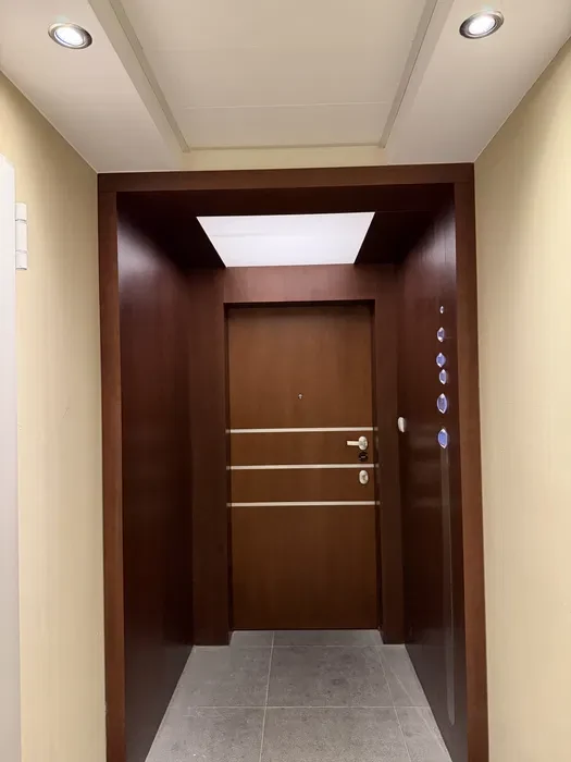 Przestronna kawalerka do wynajęcia w świetnej lokalizajcji nieopodal Browarów Warszawskich - 1/7