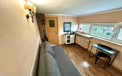 Maklakiewicza-Mokotów-1 pok-20m-idealnie ciche-miejsce postojowe - miniatura 2