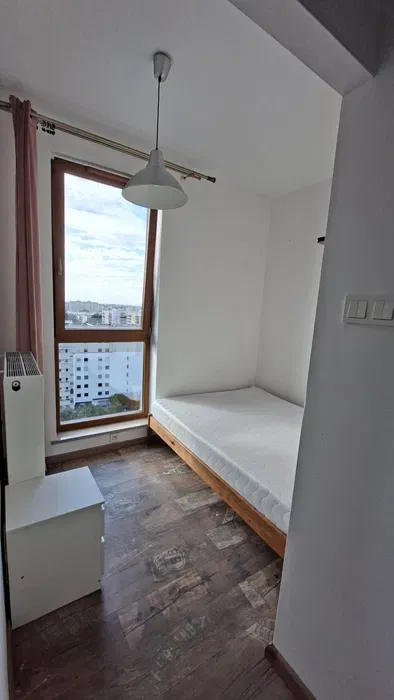 Przytulna kawalerka, Nowodwory, 32m2, 2 pokoje, klima, garaż - miniatura 3
