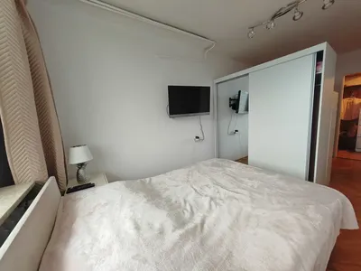 Do wynajęcia 2-pokojowe, umeblowane mieszkanie z balkonem – 46 m², ul. Jagiellońska 10 - miniatura 3