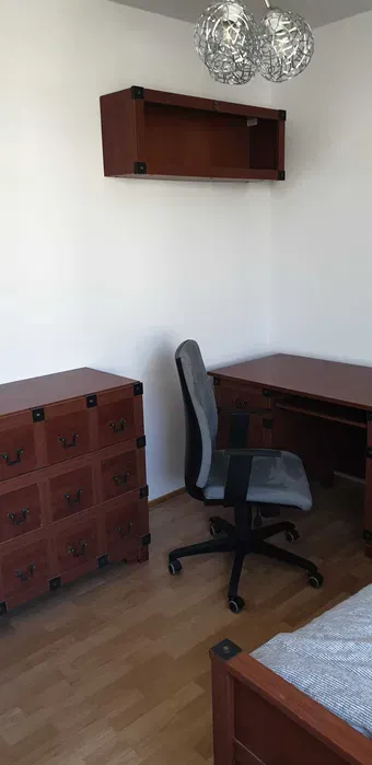 Do wynajęcia pokój dla młodej dziewczyny pracującej /studiującej