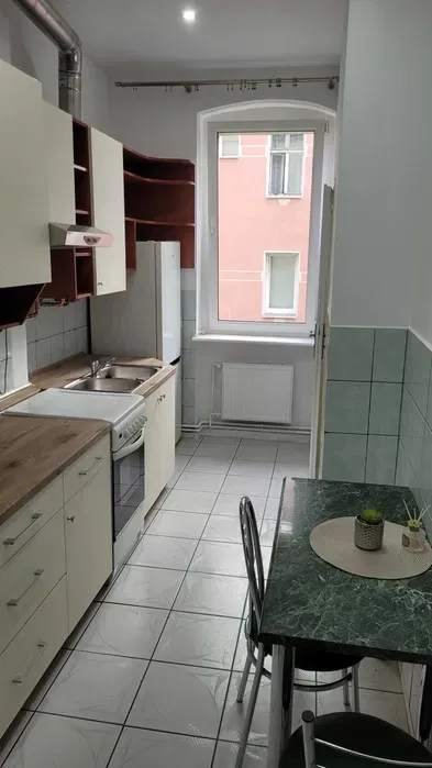 Mieszkanie 4-pokojowe przy Jasnych Błoniach - miniatura 4