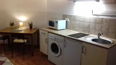 Ciche, przytulne mieszkanie 25 m2 z antresolą na Starym Mieście wynajem od właściciela / Cosy Old Town studio flat with mezzanine no commisson - miniatura 3