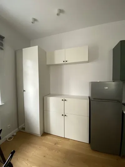 Kawalerka 23 metry oliwa , blisko obc , po remoncie w zeszlym roku. dostepne od 16.09 - miniatura 4