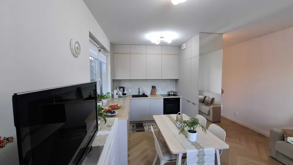 Mieszkanie 2-pokojowe 40 m2 ładnie urządzone - 1/8