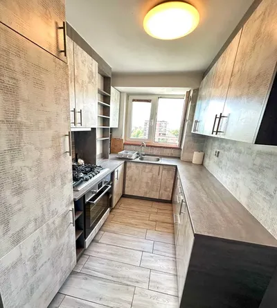 Mokotów-Służew, 50m- ul. Bacha-balkon-metro Służew