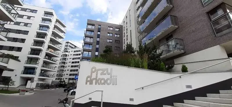 Wynajem/Centrum Warszawy ul. Kłopot przy Arkadii 40m2 z garażem. - 1/8