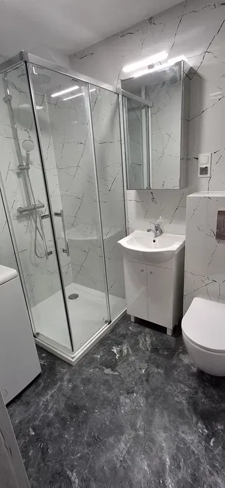 1 pokojowe z jasną kuchnią i balkonem/loggią