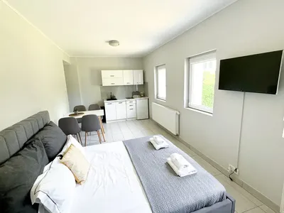 Studio z aneksem kuchennym. Blisko plaży, Klifu i SKM Orłowo - miniatura 2
