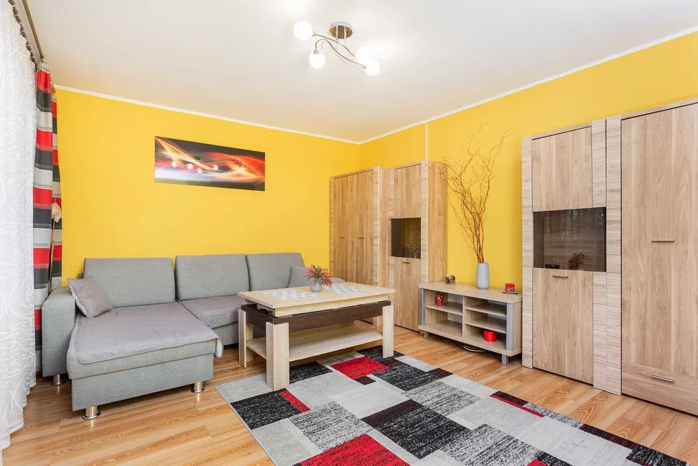 Jednopokojowe| Osobna kuchnia| ul. Wysłouchów 32 - 1/8