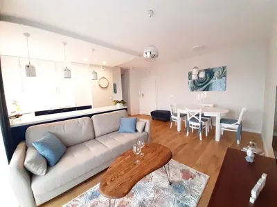 Jedności Narodowej Browary Wrocławskie 2020 r. balkon - miniatura 2