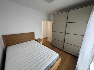 Mieszkanie 45m2, blisko stacji metra Chrzanów - miniatura 3