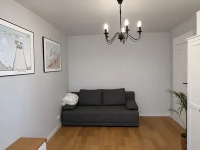 Duży pokoj w mieszkaniu 3 pokojowym - miniatura 2