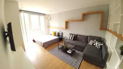 Okazja!! Doskonała kawalerka z oddzielną kuchnią 40m w Centrum za 2 600 zł. - miniatura 2