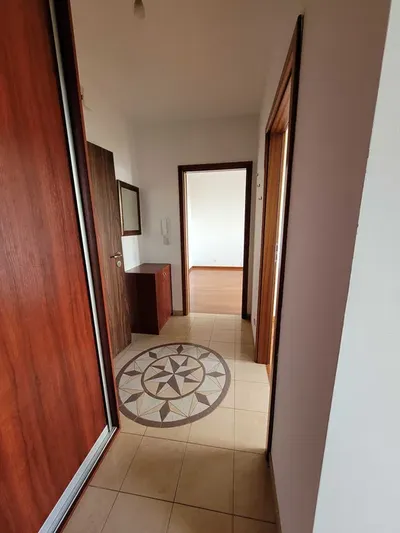 Bezpośrednio wynajmę | 2 pokoje | 45 m² | Metro Stokłosy | miejsce postojowe + komórka - miniatura 3