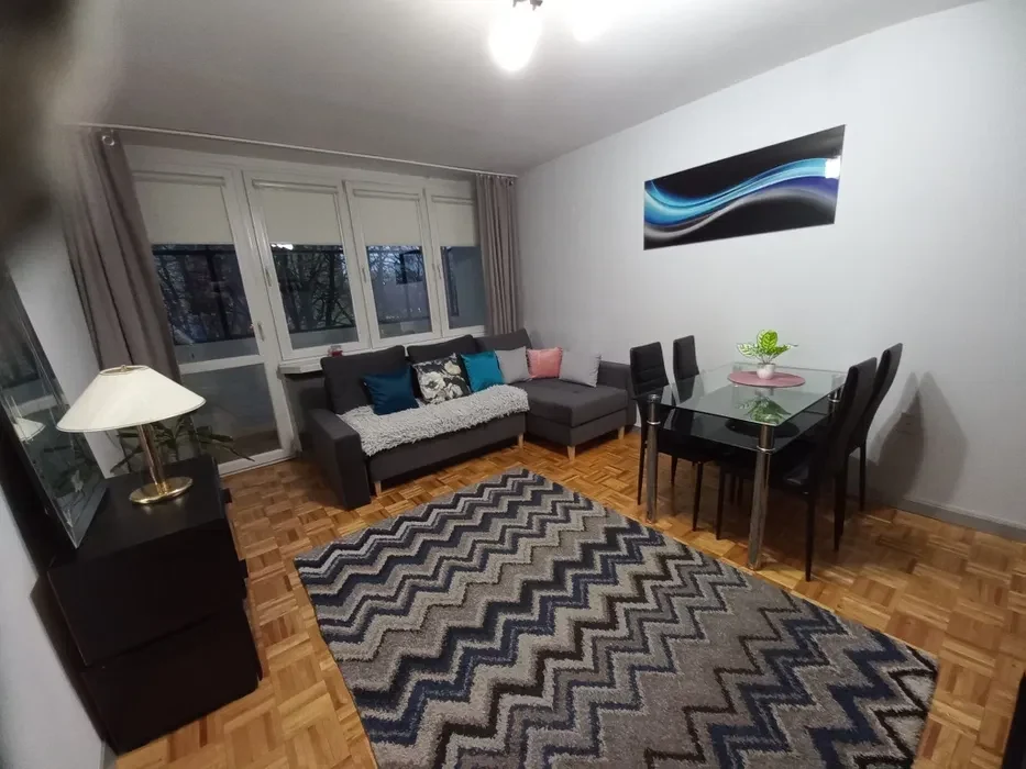 Wynajmę kawalerkę /pokój - 1/3
