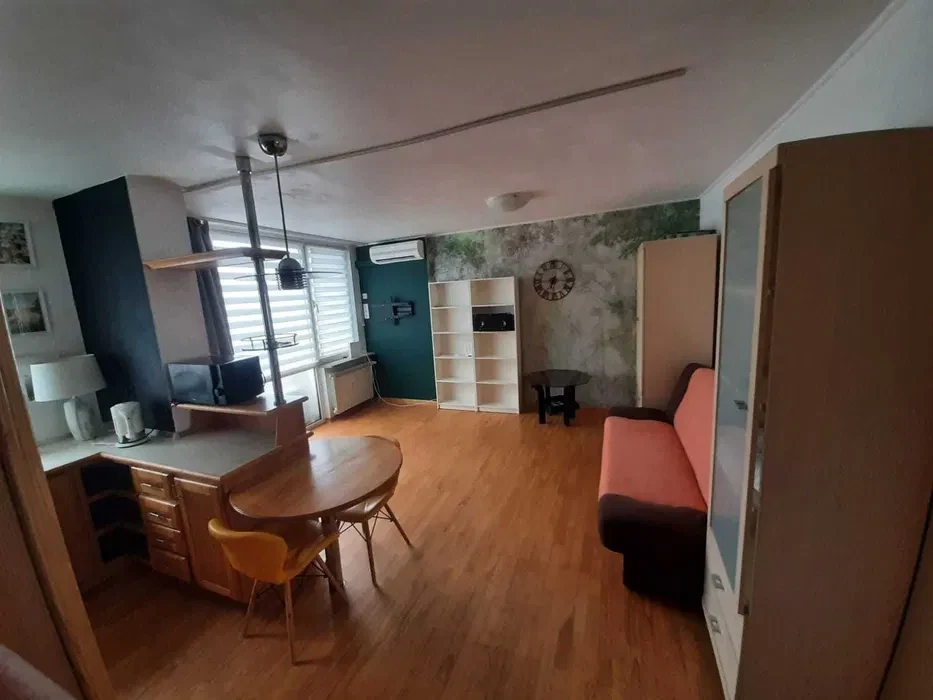 Wynajem mieszkania 50 m², 2 sypialnie | Metro Bemowo | Umeblowane - 1/6