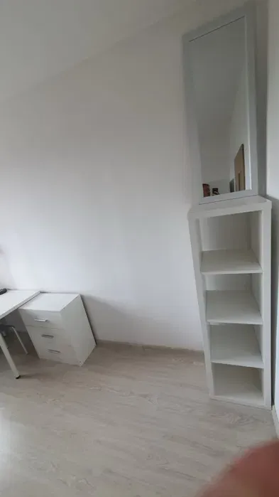Pokój jednoosobowy os. Stare Żegrze OD SIERPNIA - miniatura 4
