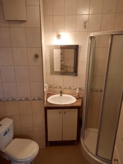 KAWALERKA 28,42 m kw nad Jeziorkiem Gocławskim /Praga Południe/ - miniatura 4
