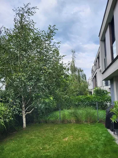 Luksusowe 3 pok. 68 m² z ogrodem i parkingiem na 2 auta (Bronowice) - miniatura 2