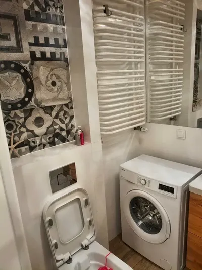 Wynajmę bezpośrednio 2-pokojowe mieszkanie 43 m² | ul. Czyżewskiego 3 (Krowodrza) . Dla studentów . 2 oddzielne pokoje zamykane na klucz - miniatura 4