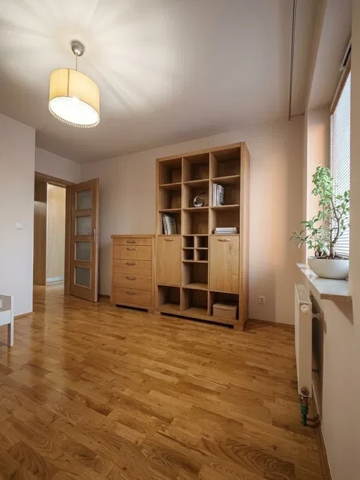 Mieszkanie do wynajęcia, 50m2, Mydlniki - 1/11
