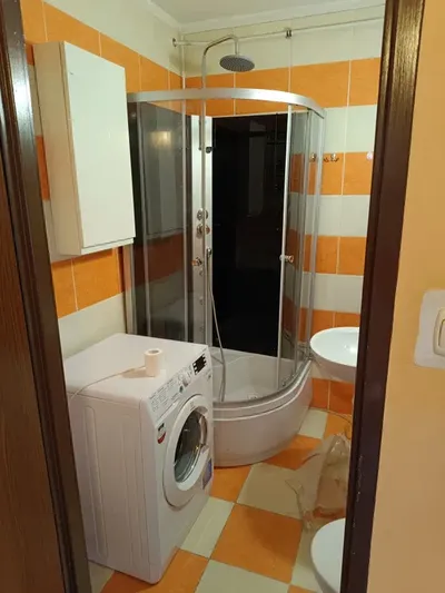 Mieszkanie 40m2 w dobrej lokalizacji - miniatura 3