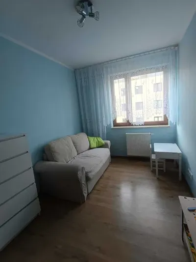 Pokój w mieszkaniu 3pok, Praga południe, 3 min do skm Grochów, 13 min do centrum skm - miniatura 4