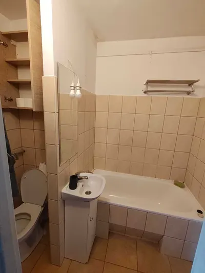 Kawalerka do wynajęcia - miniatura 4