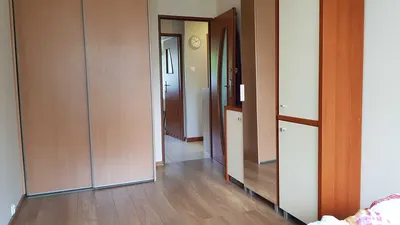 Os. Lecha – 3 pokoje, balkon, umeblowane, blisko tramwaju - miniatura 3