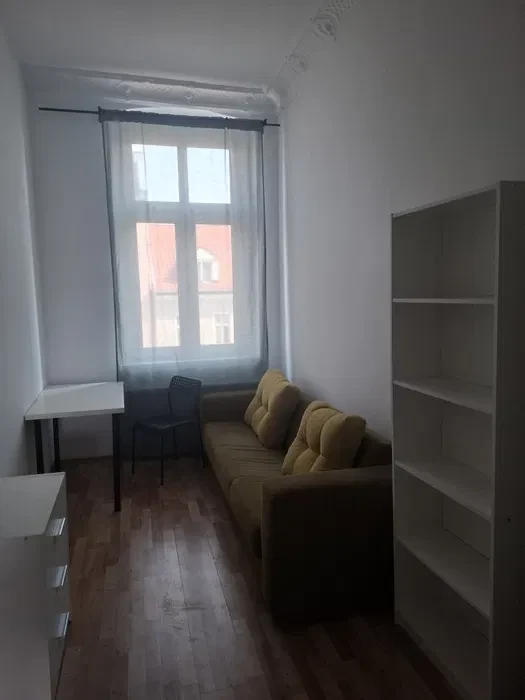 Wynajmę pokój 900 zł - 1/4