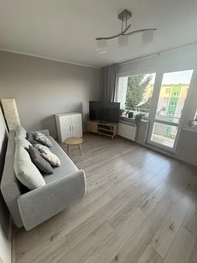 Pokój 19m^2 w 4 pokojowym mieszkaniu, blisko politechniki i gumed - miniatura 2
