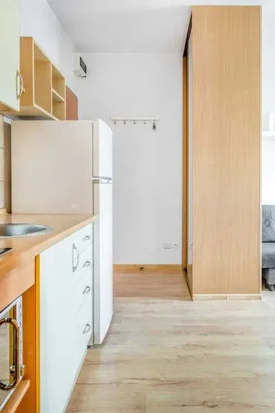 Kawalerka 20 m2 Radzikowskiego Prądnik Biały Kraków - miniatura 5