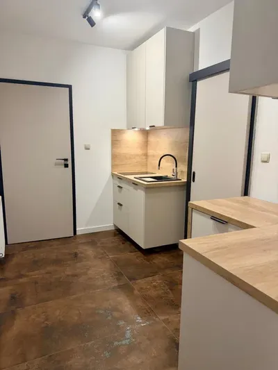 Wynajem 35 m², wyposażone, z aneksem i pralką - Wzgórze Św. Maksymiliana - miniatura 4