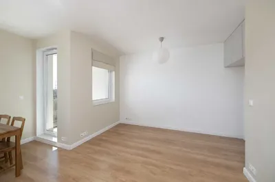 Nowoczesna kawalerka na Gocławiu | monitorowany blok | balkon | parking za szlabanem + garaż - miniatura 2