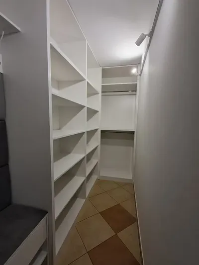 Do wynajęcia 2 pokoje 40 m² | Metro Księcia Janusza 100 m | Loggia + garderoba - miniatura 3